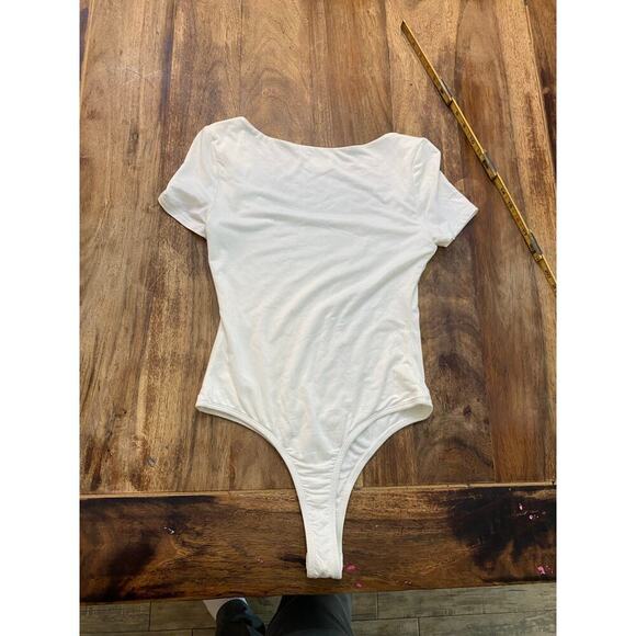 Superdown Al Square Neck Short Sleeves One Piece Bodysuit Size Small - Picture 6 of 7